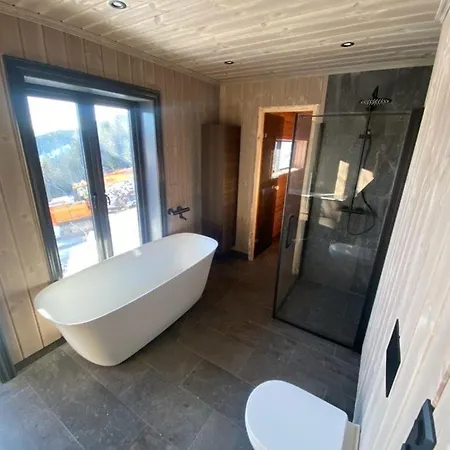 Cozy Modern With Outstanding View In Sogn Casa de Férias